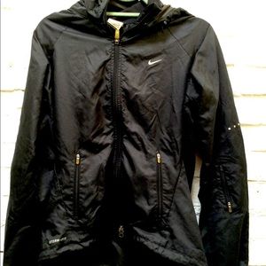 Nike storm fit hooded windbreaker